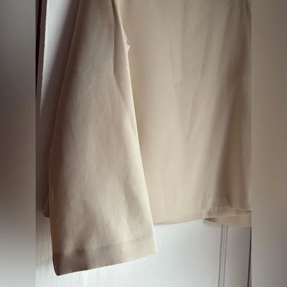 NWT H&M Cream Square Neck Long Sleeve Blouse Size Large - Picture 5 of 5